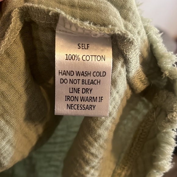 ⭐️NEW⭐️Oversized short sleeve top - Picture 4 of 4